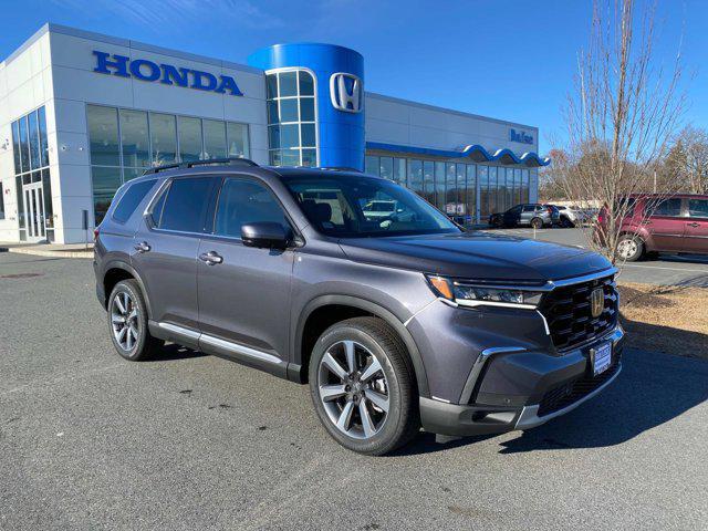 new 2025 Honda Pilot car, priced at $54,475