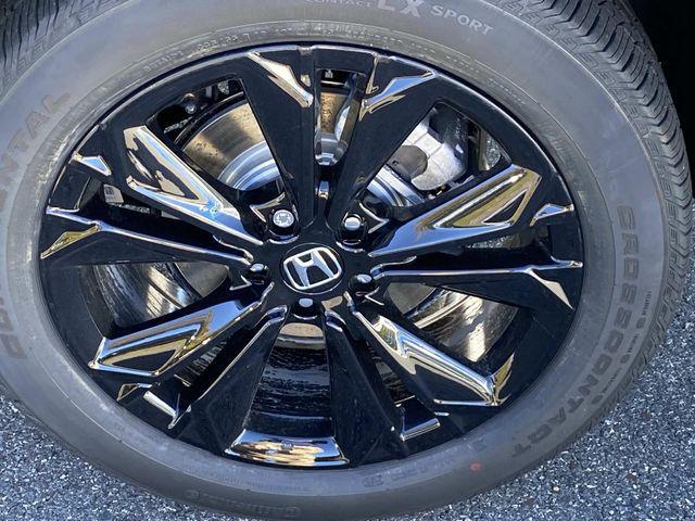 new 2026 Honda CR-V Hybrid car, priced at $43,700