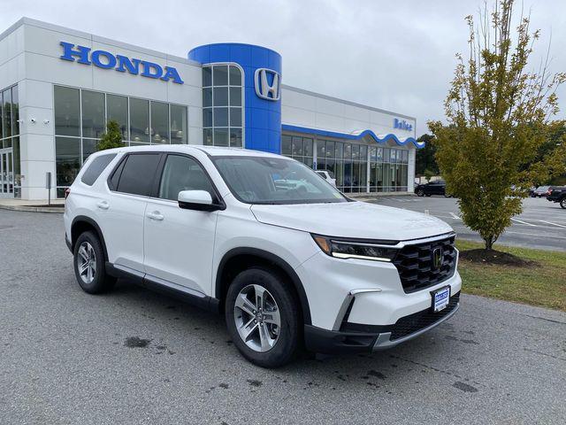 new 2025 Honda Pilot car, priced at $48,280