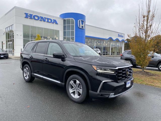 new 2025 Honda Pilot car, priced at $47,095