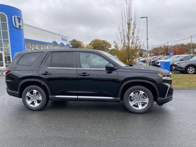 new 2025 Honda Pilot car, priced at $47,095