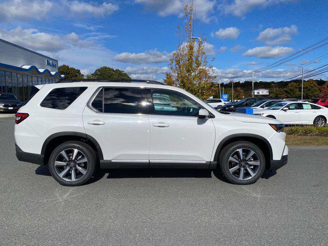 new 2025 Honda Pilot car, priced at $54,930