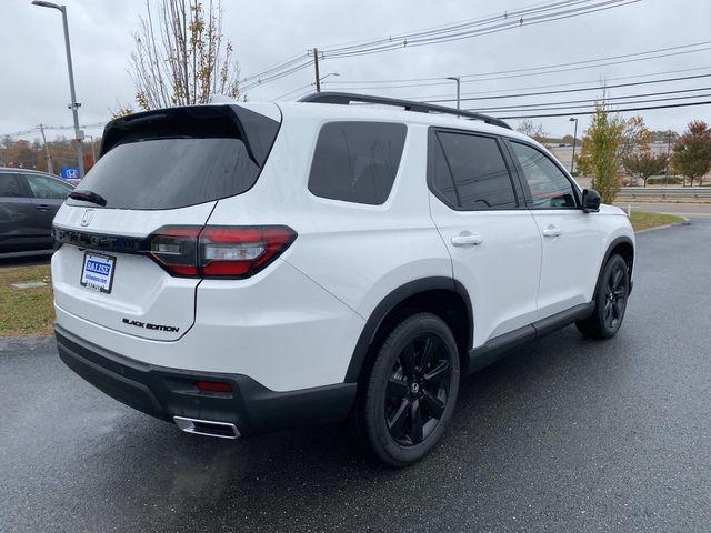 new 2025 Honda Pilot car, priced at $56,530