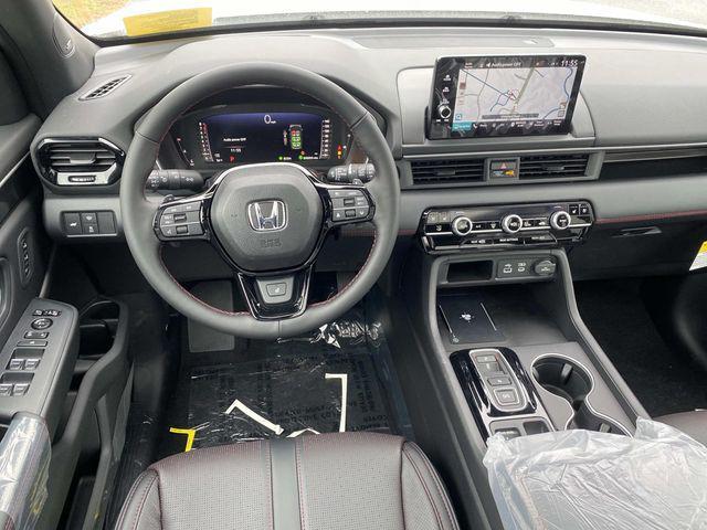 new 2025 Honda Pilot car, priced at $56,530