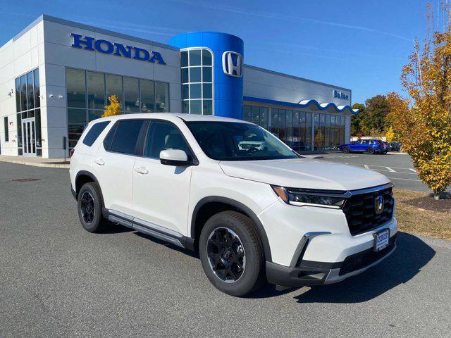 new 2025 Honda Pilot car, priced at $49,650