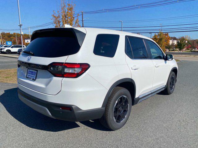 new 2025 Honda Pilot car, priced at $49,650