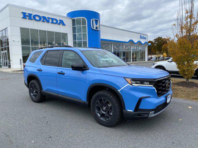 new 2025 Honda Pilot car, priced at $51,250