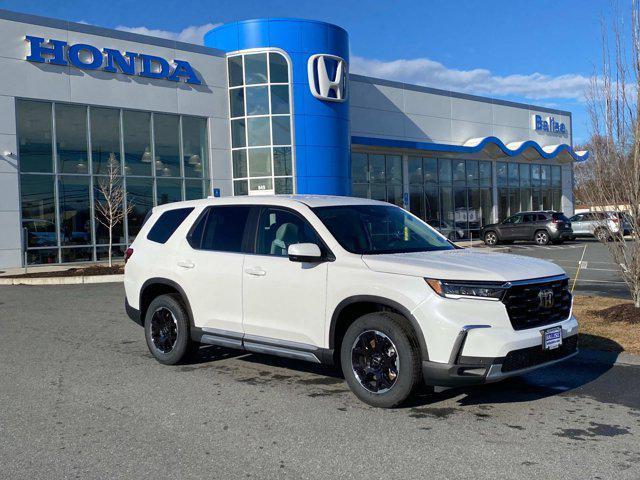 new 2025 Honda Pilot car, priced at $49,650