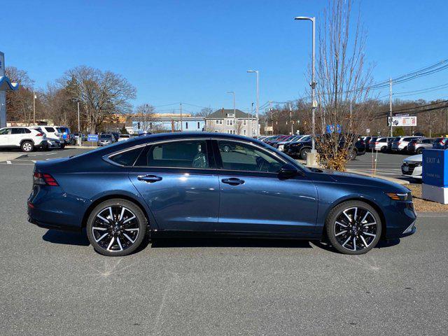 new 2025 Honda Accord Hybrid car, priced at $40,395