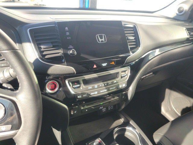 used 2021 Honda Pilot car, priced at $29,995