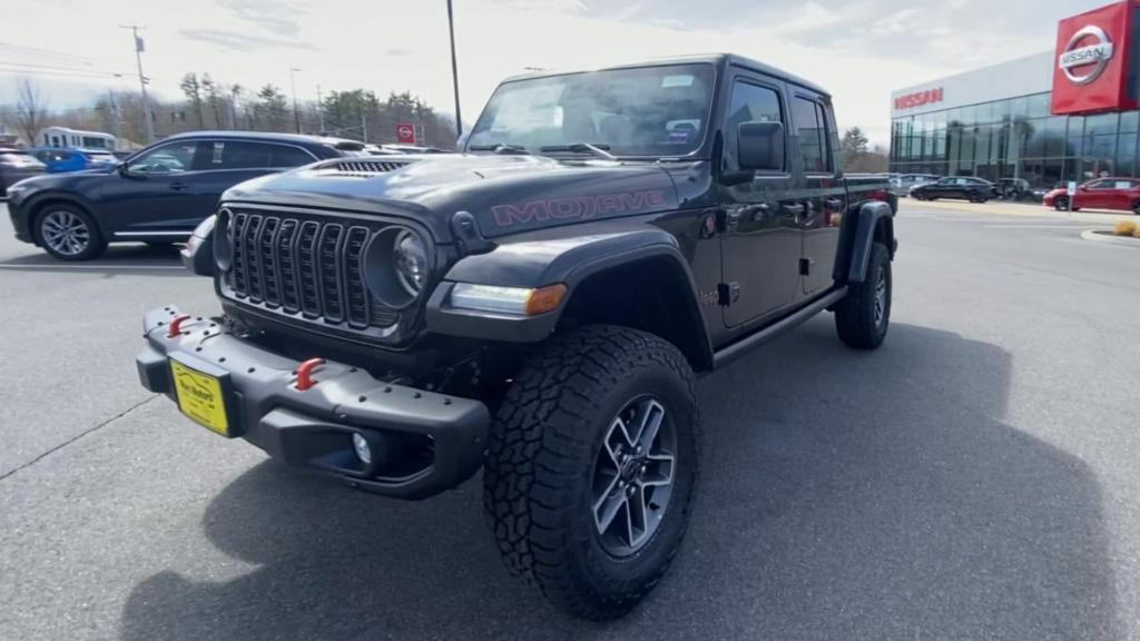 new 2024 Jeep Gladiator car, priced at $61,001