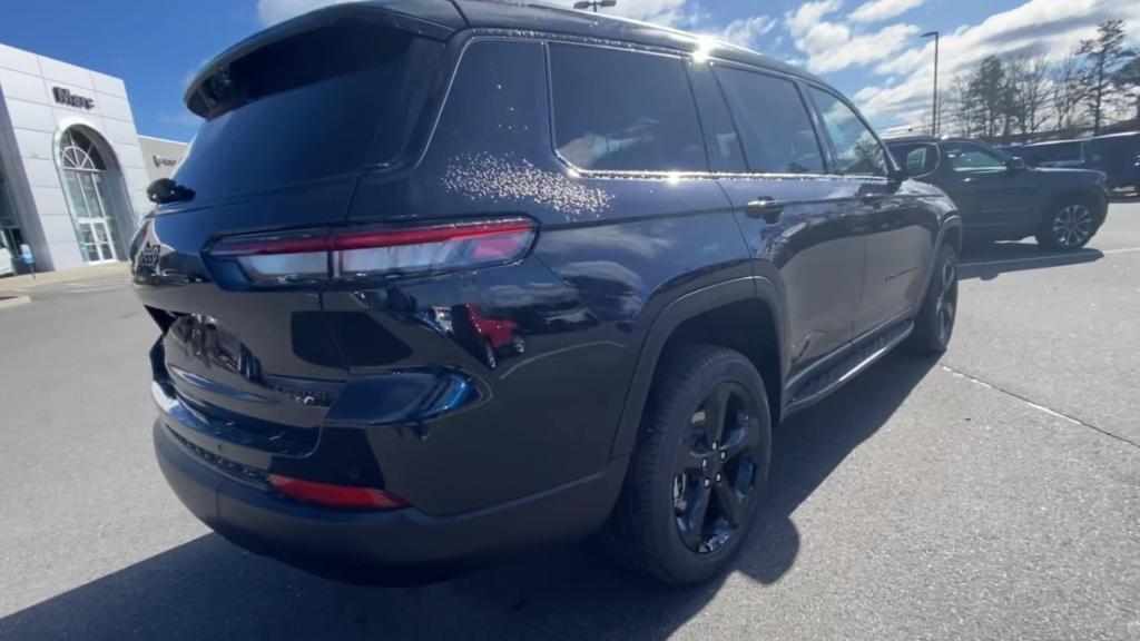 new 2024 Jeep Grand Cherokee L car, priced at $57,522