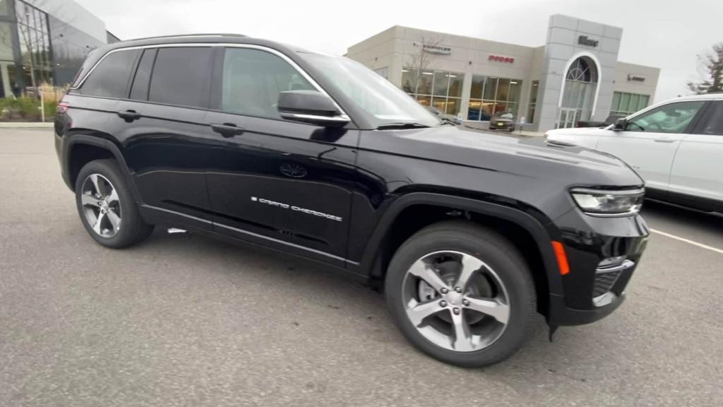 new 2024 Jeep Grand Cherokee 4xe car, priced at $54,374