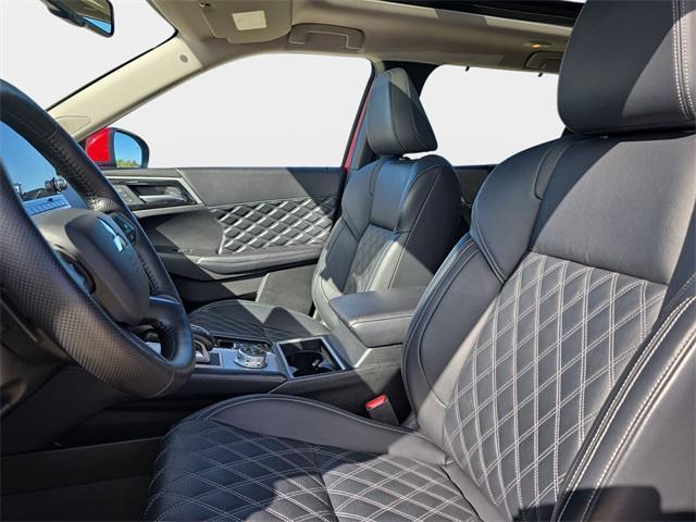 used 2024 Mitsubishi Outlander PHEV car, priced at $28,900