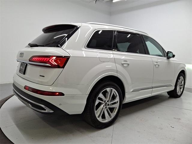 used 2022 Audi Q7 car, priced at $39,995