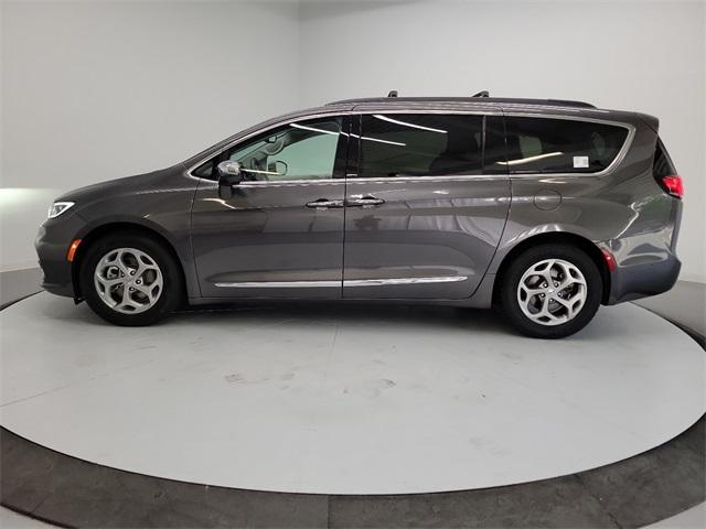 used 2022 Chrysler Pacifica car, priced at $26,400