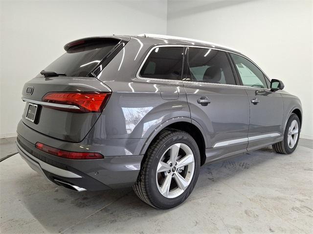 new 2025 Audi Q7 car, priced at $69,565