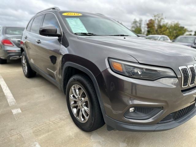 used 2019 Jeep Cherokee car, priced at $19,369