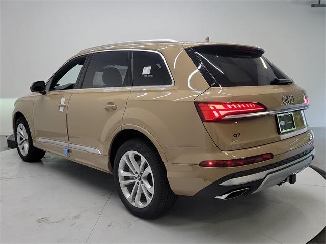 new 2025 Audi Q7 car, priced at $70,630