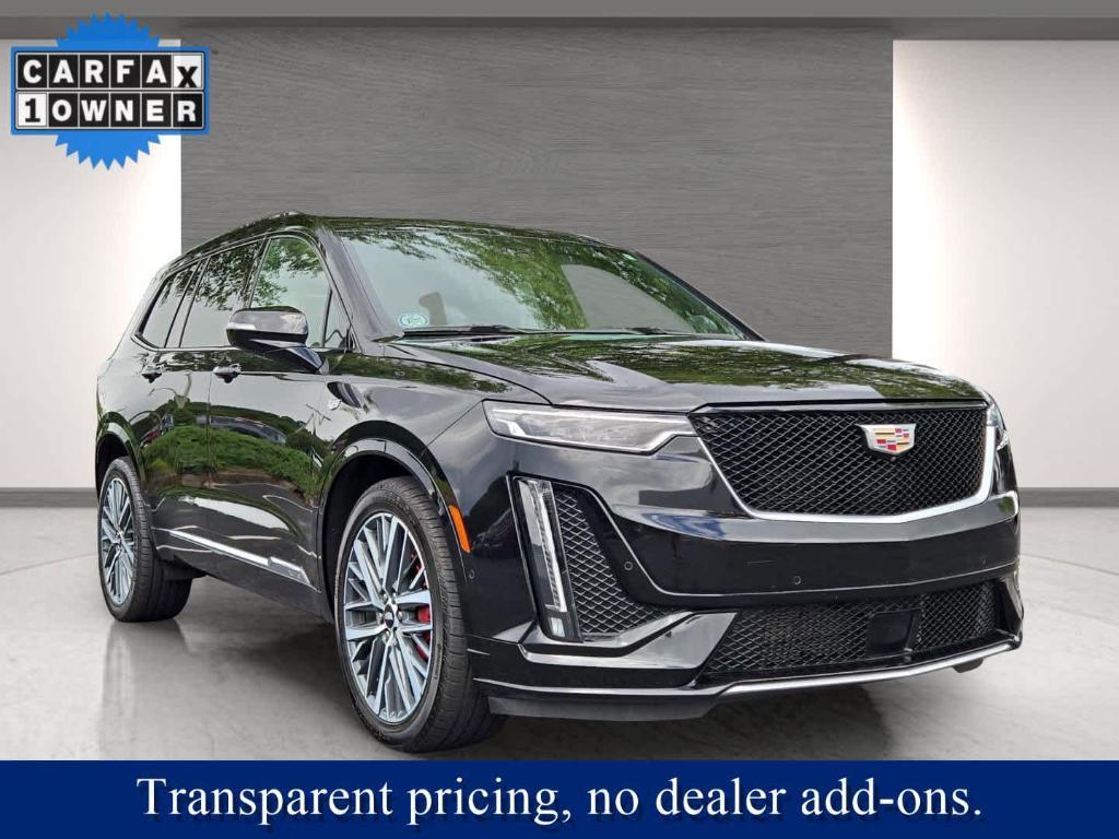 used 2024 Cadillac XT6 car, priced at $50,642