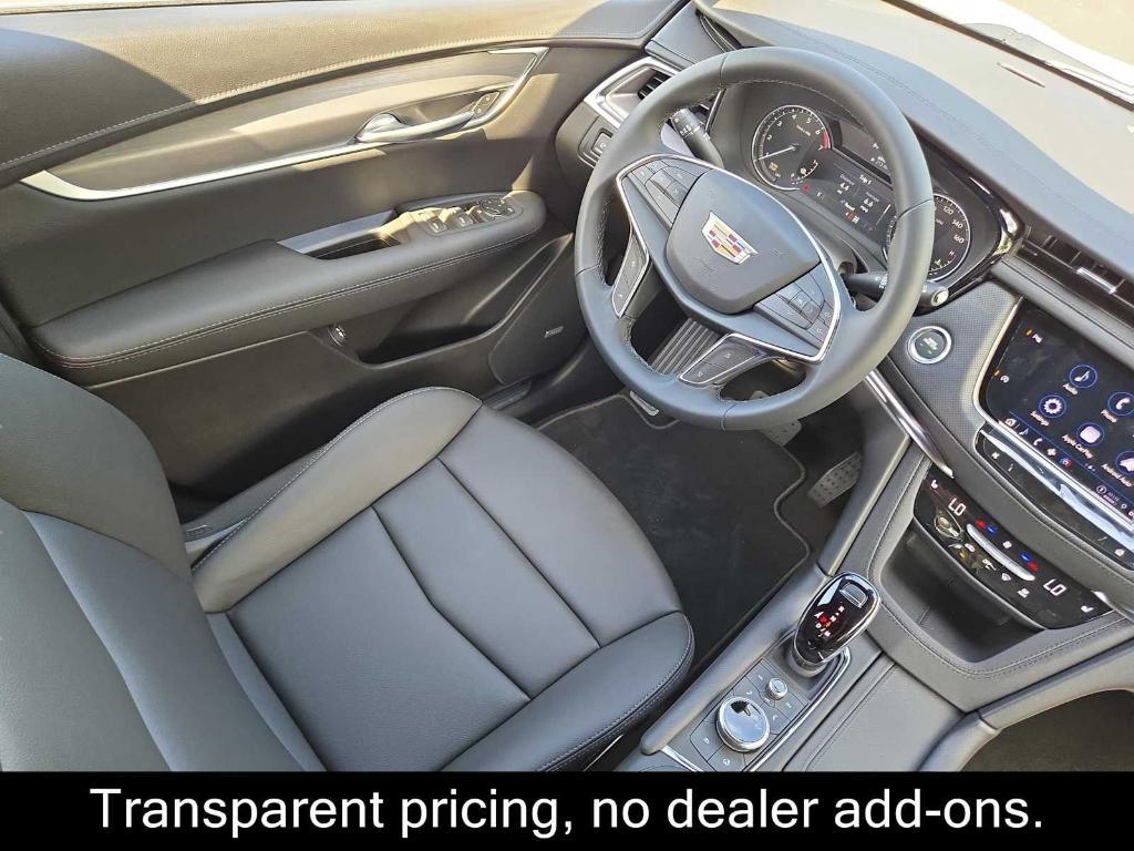new 2025 Cadillac XT5 car, priced at $48,015