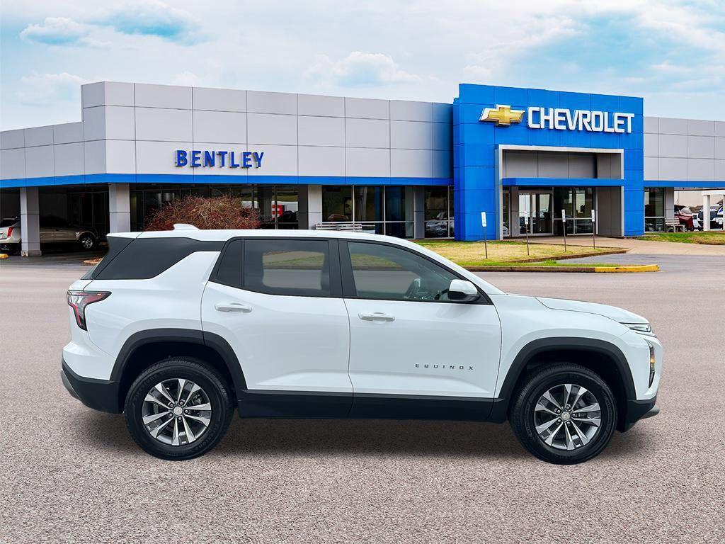 new 2026 Chevrolet Equinox car, priced at $28,995