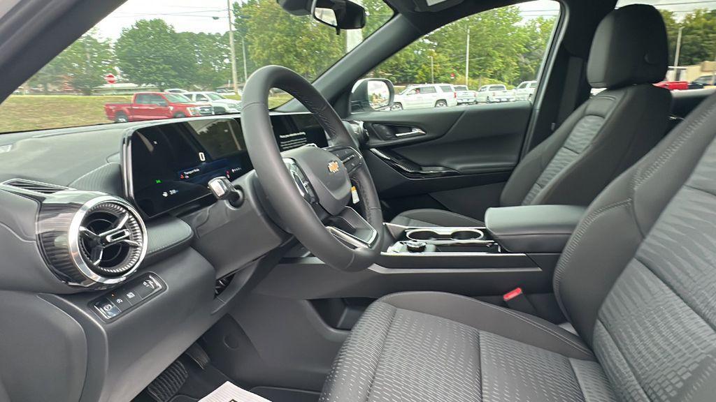 new 2026 Chevrolet Equinox car, priced at $28,995