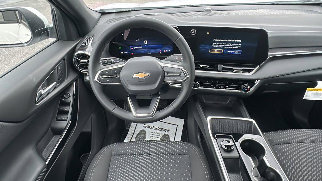 new 2026 Chevrolet Equinox car, priced at $28,995
