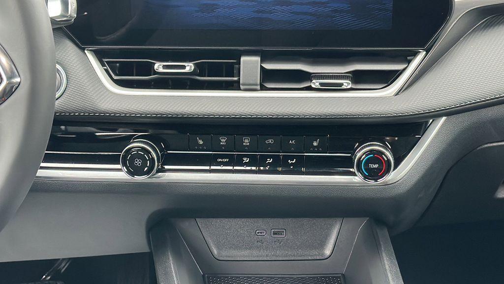 new 2026 Chevrolet Equinox car, priced at $28,995
