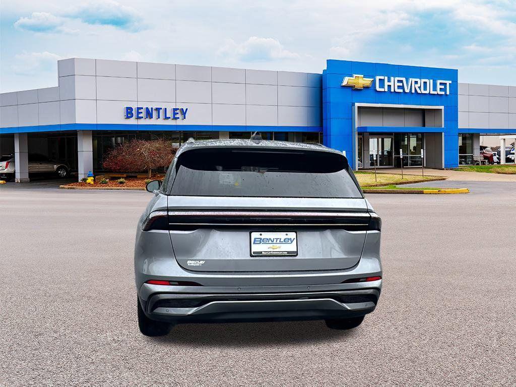 used 2024 Lincoln Nautilus car, priced at $53,900