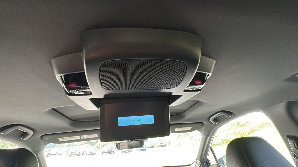 used 2022 Honda Pilot car, priced at $31,998