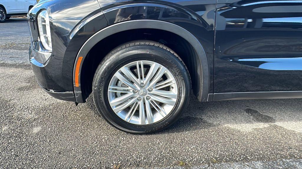 used 2022 Mitsubishi Outlander car, priced at $20,400