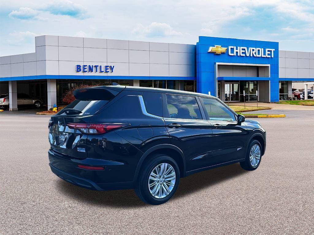 used 2022 Mitsubishi Outlander car, priced at $20,400