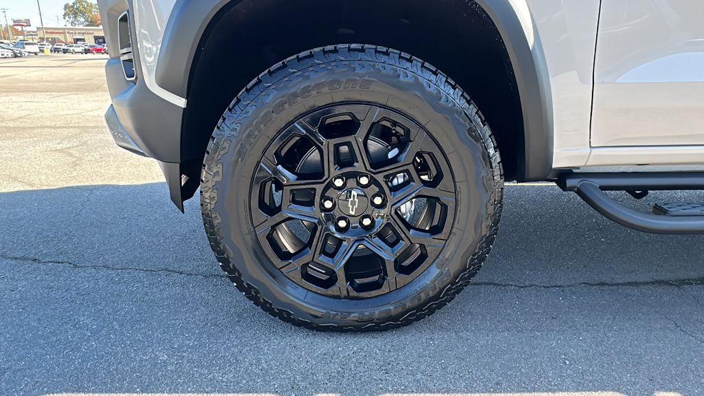 new 2026 Chevrolet Colorado car, priced at $42,020