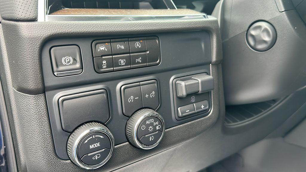 new 2025 Chevrolet Tahoe car, priced at $81,530