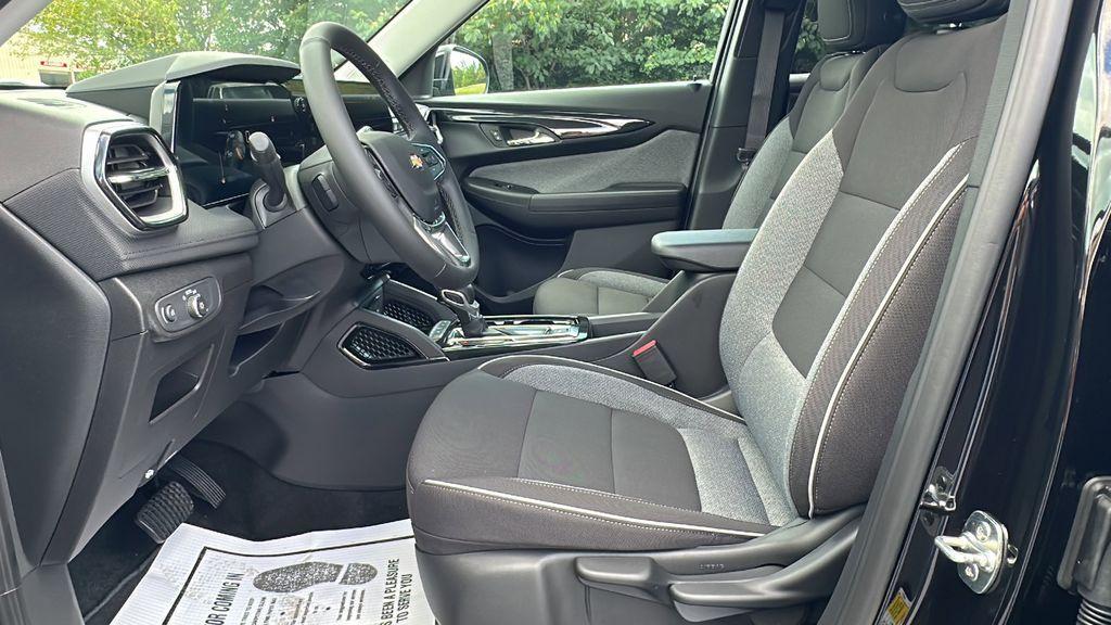 new 2026 Chevrolet TrailBlazer car, priced at $25,680