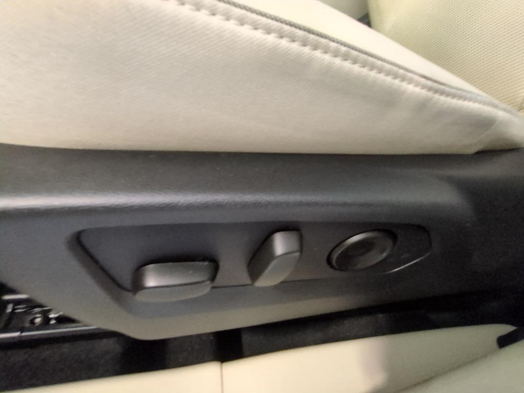 used 2021 Buick Envision car, priced at $21,732