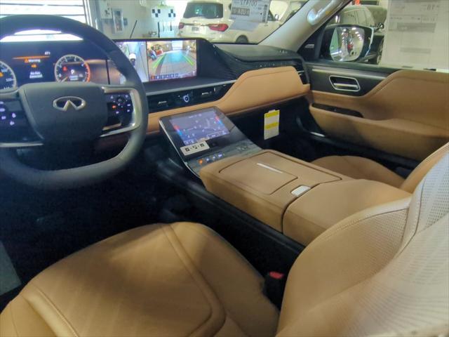 new 2025 INFINITI QX80 car, priced at $87,360