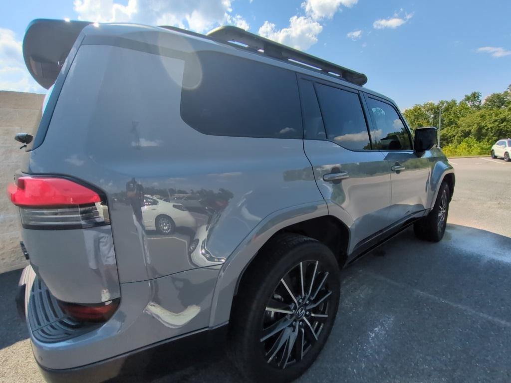 used 2024 Lexus GX 550 car, priced at $87,997