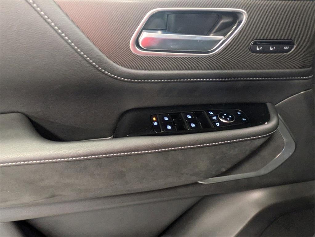 new 2025 INFINITI QX80 car, priced at $76,450