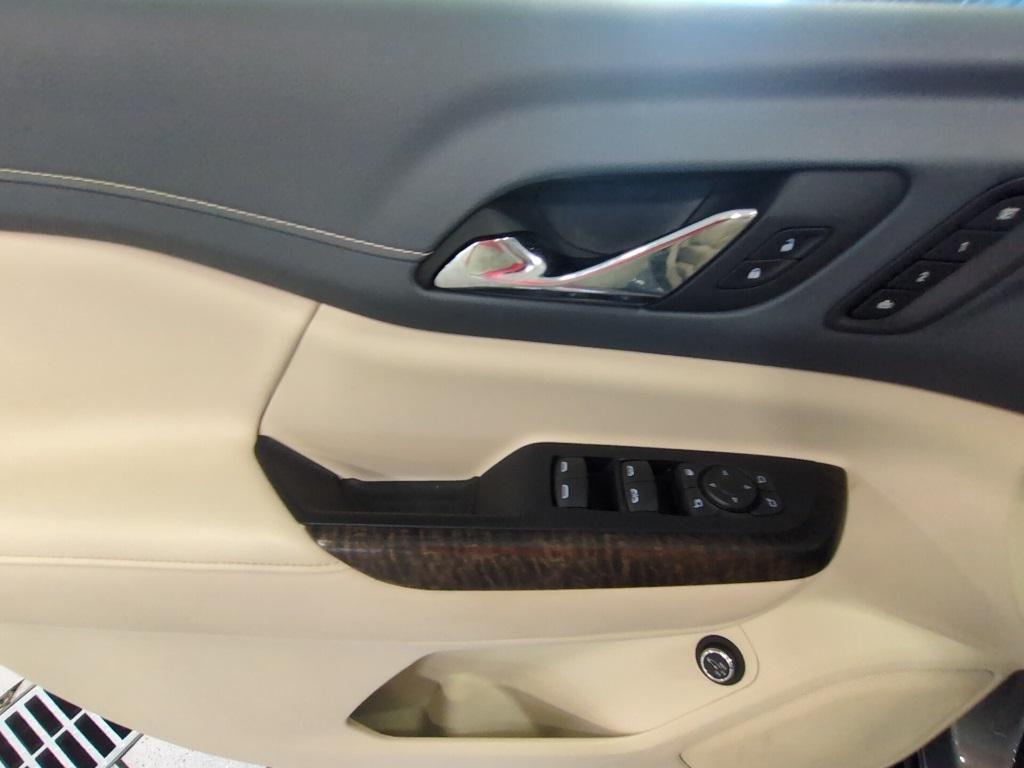used 2022 GMC Acadia car, priced at $29,998