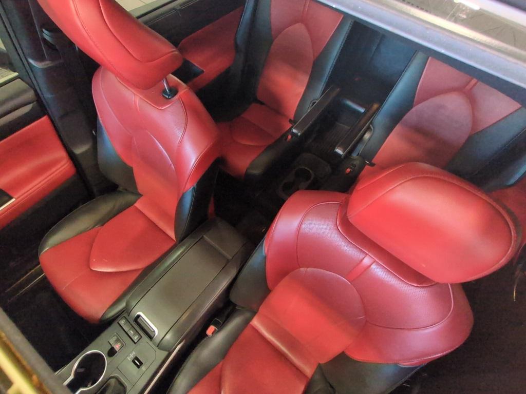 used 2021 Toyota Highlander car, priced at $29,769