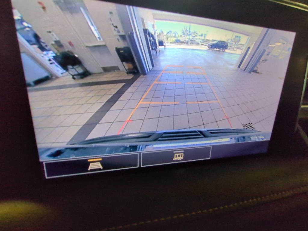 used 2021 GMC Yukon car, priced at $38,945