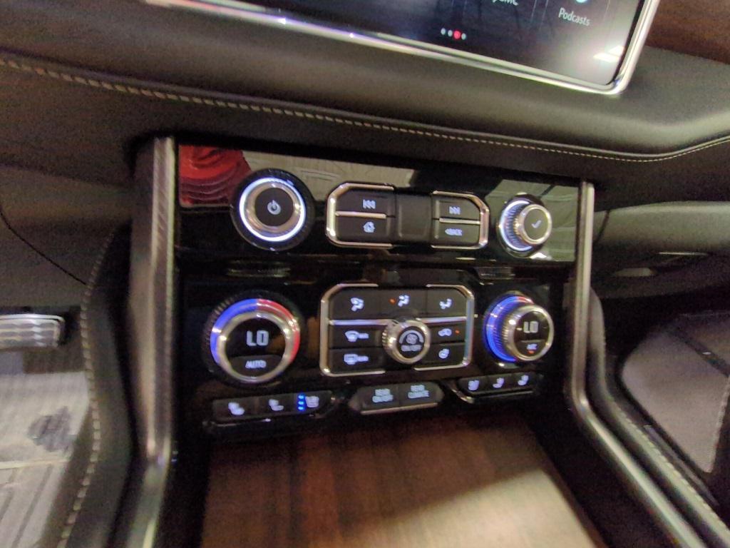 used 2024 GMC Yukon car, priced at $83,991