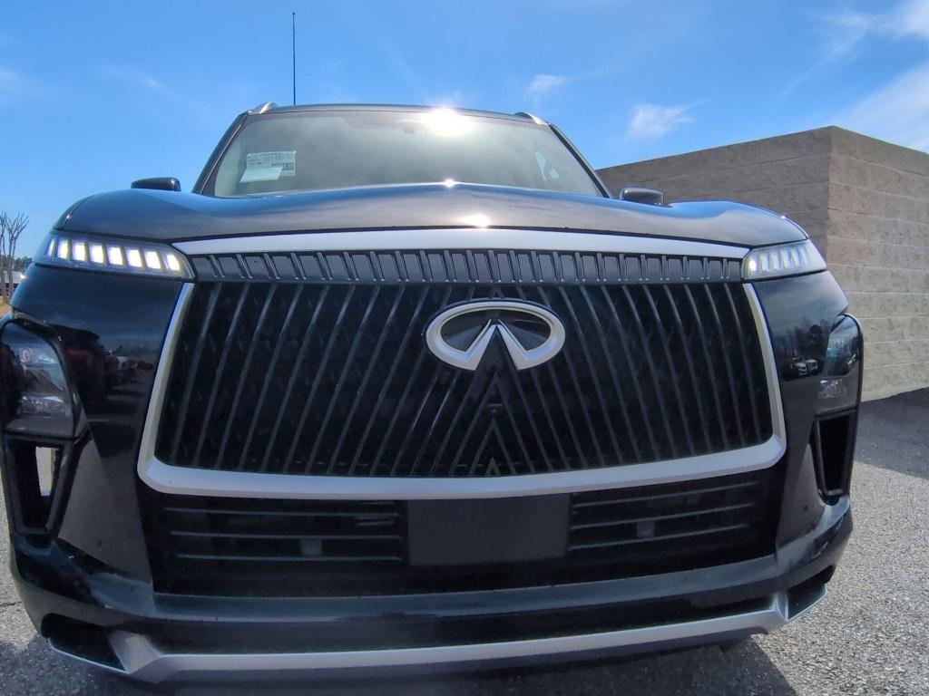 new 2025 INFINITI QX80 car, priced at $76,270