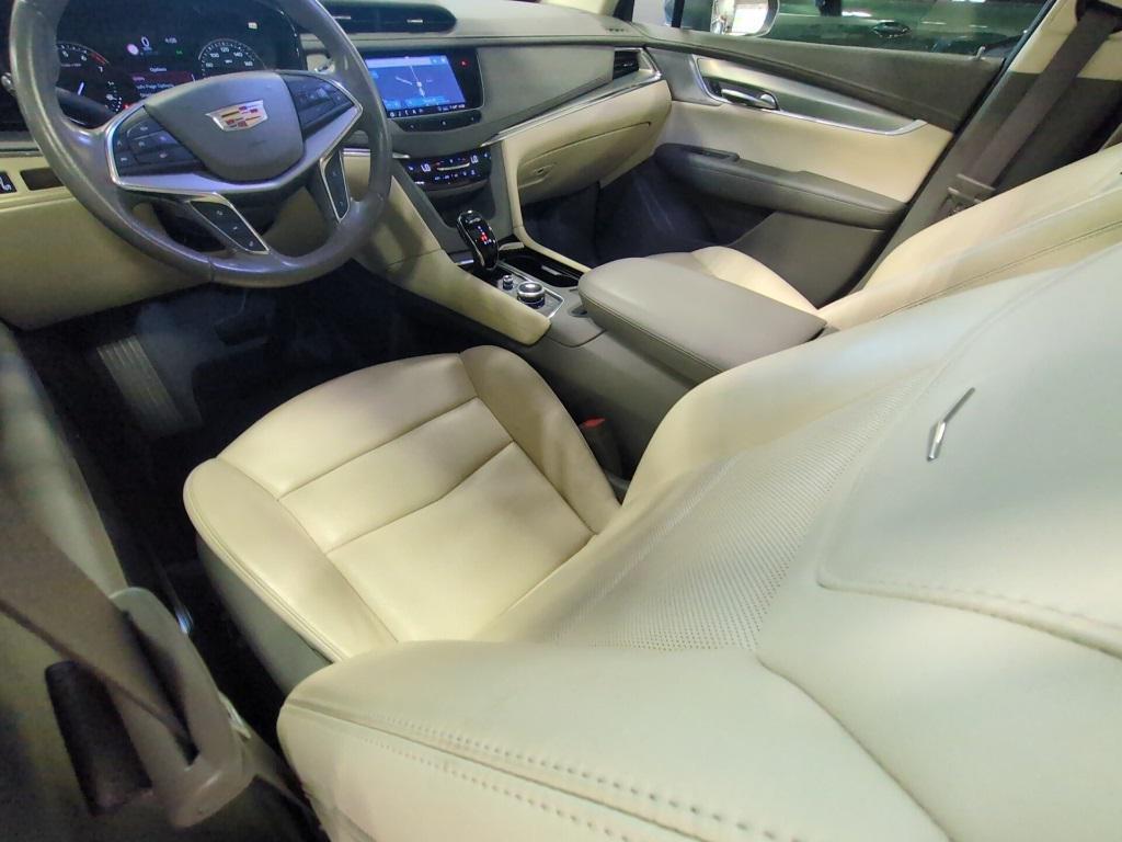 used 2020 Cadillac XT5 car, priced at $22,487