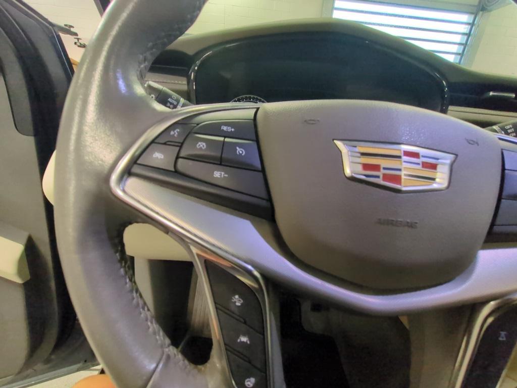 used 2020 Cadillac XT5 car, priced at $22,487