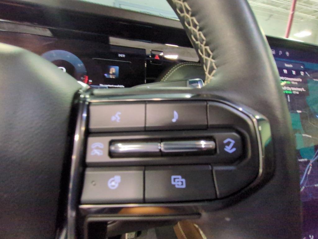 used 2025 GMC Yukon car, priced at $97,278