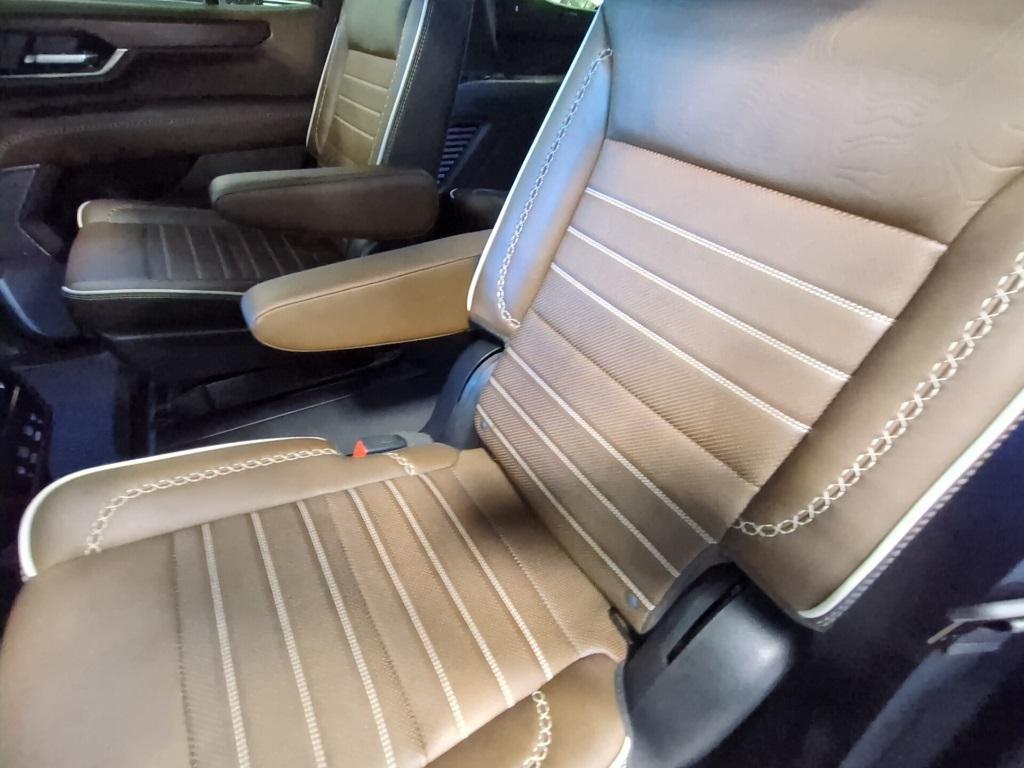 used 2025 GMC Yukon car, priced at $97,278