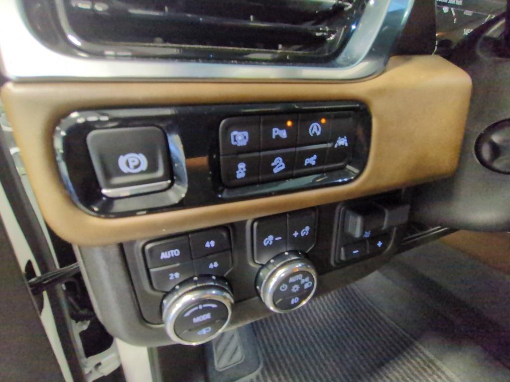 used 2025 GMC Yukon car, priced at $97,278